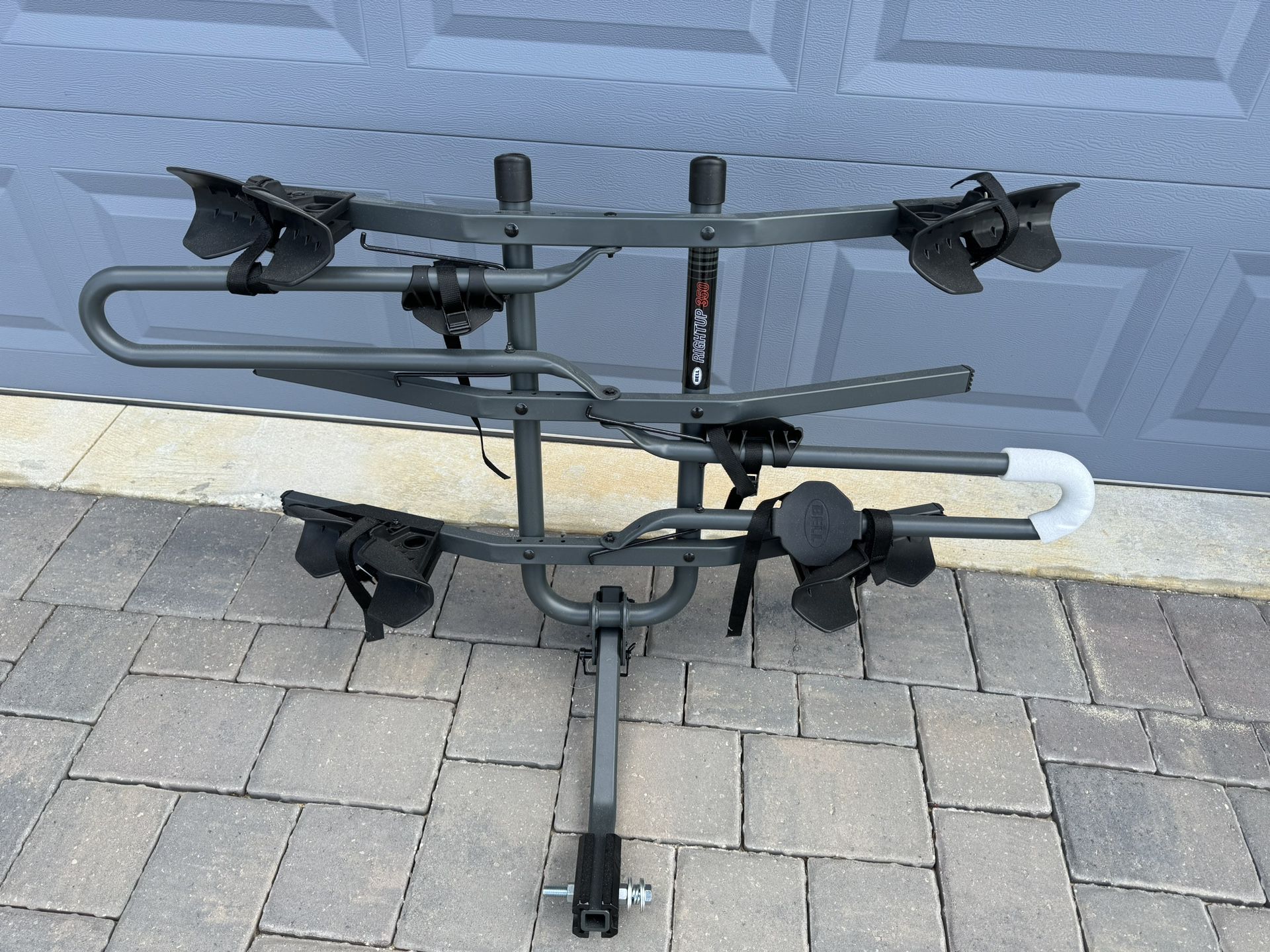 Platform Hitch Bike Rack - Bell Right Up 350 3-Bicycle (Like NEW)