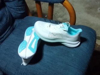 HoKa 7 1/2 Womens NEW