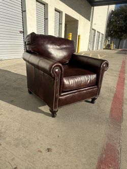 Luxury Leather Chair