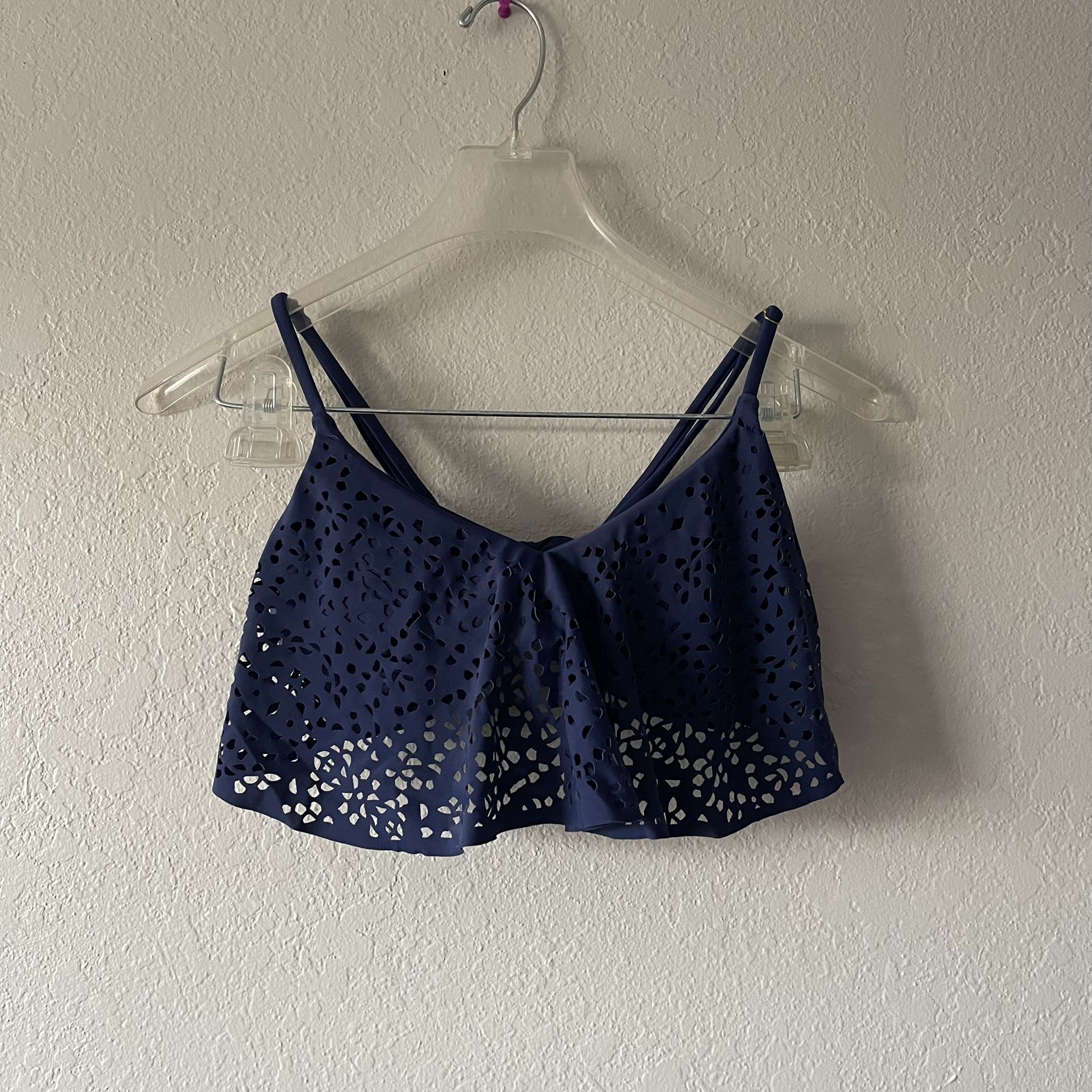 Arizona, Women’s Navy Blue Lasercut Flounce Padded Swimsuit Top, Size M