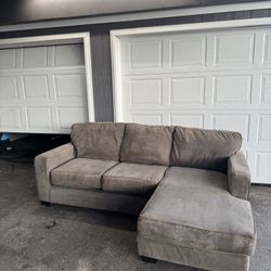 Tan/Brown Sectional Couch Sofa 