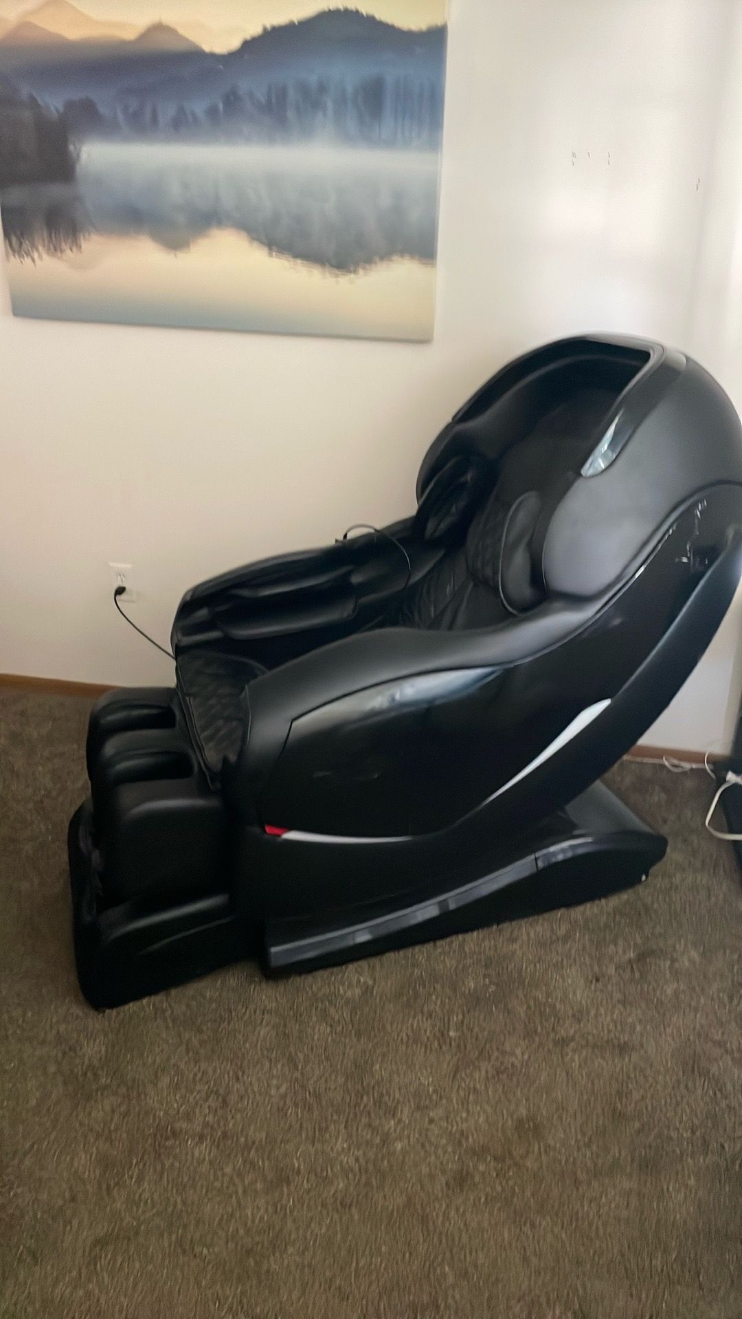 Full body massage chair