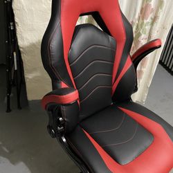 Staples Emerge Vortex Bonded Leather Ergonomic Gaming Chair