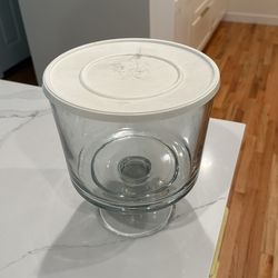 Pampered Chef Trifle Bowel, Stand And Lid $10