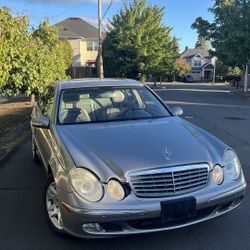 Mersedes E320