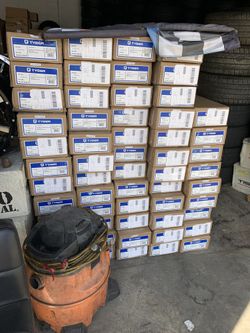 TRUCK BED COVERS ON SALE ⚠️READ DESCRIPTION ⚠️