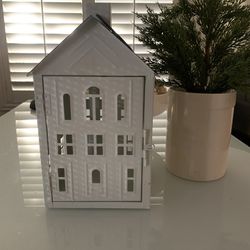 Metal  House Candle   Or Humidifier Holder 