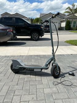 Razor E300 Electric Scooter With Charger