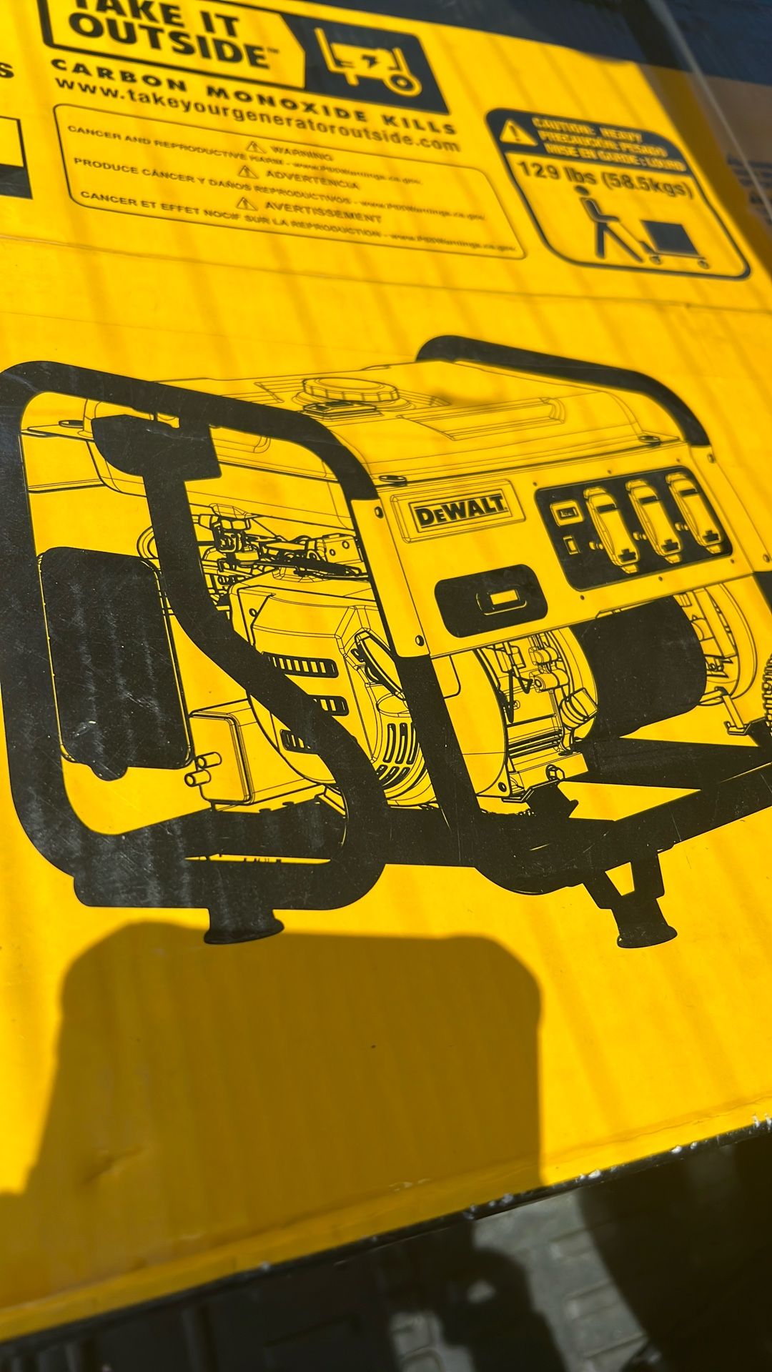 Dewalt Generator. 4000 Watts Model DXGNR4000