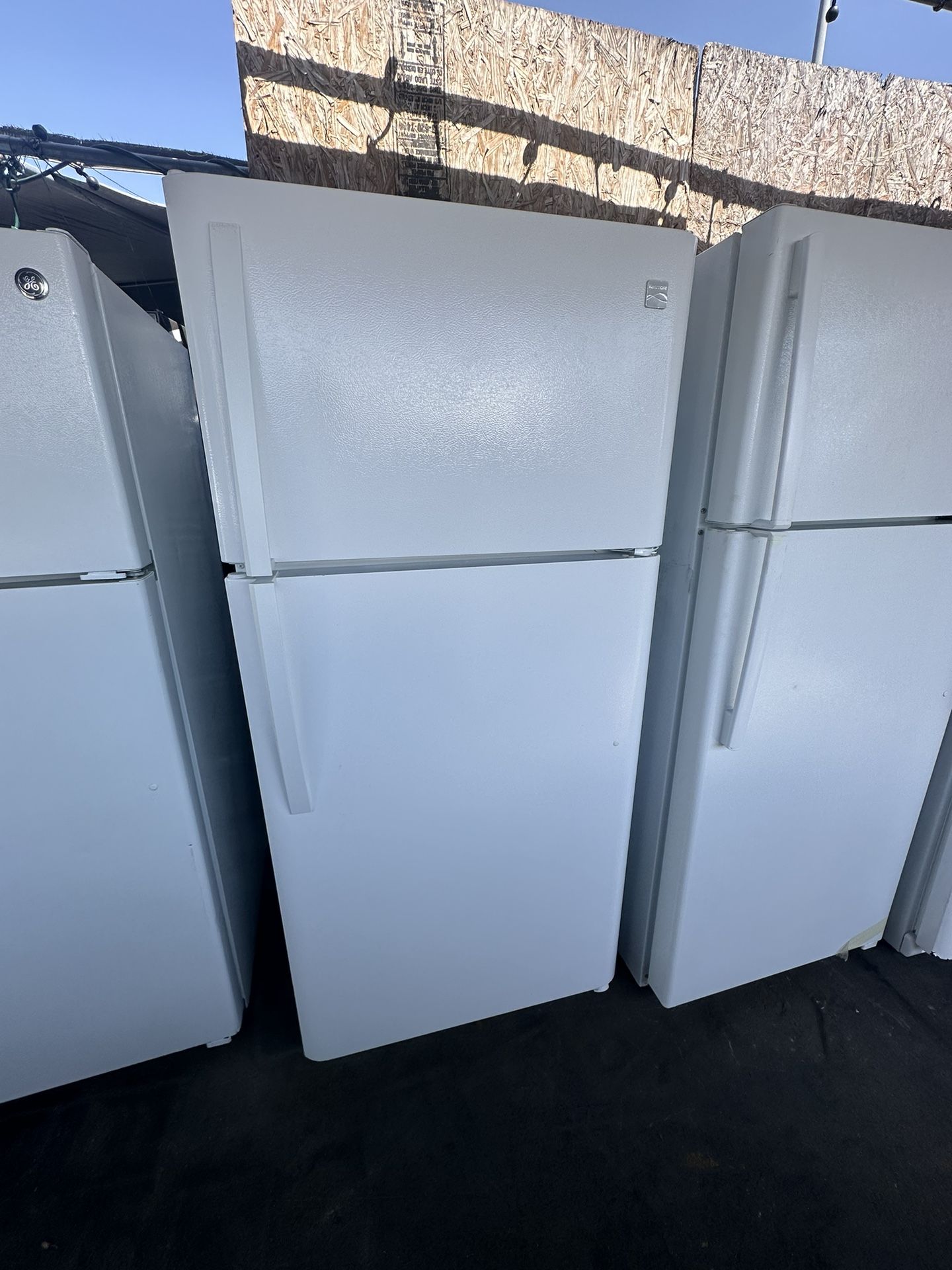 Kenmore Apt Size Top Freezer Fridge We Deliver And Install👨🏻🔧🚚