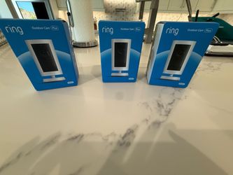 Ring Outdoor Cam Plus, Battery (newest model)