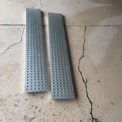 Aluminum Ramps  9 Inches Wide And 63 Inch Long New 