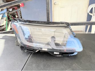 Land Rover Range Rover L405 right passenger side headlight Oem