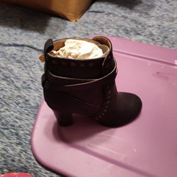 Venus Boot Heels
