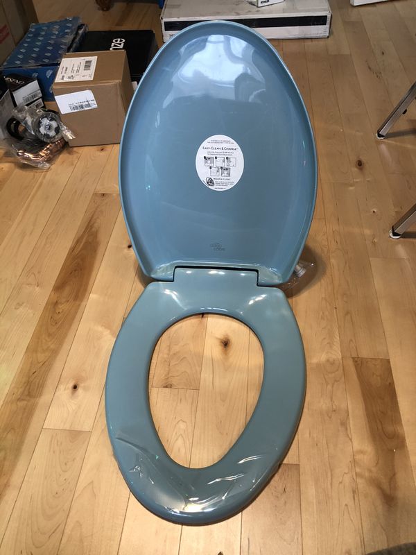 Bemis 1200SLOWT 064 Elongated Closed Front Plastic Toilet Seat with