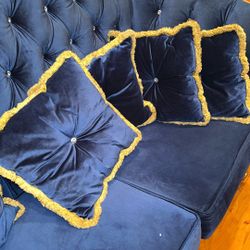 Matching Pillows To French Provincial Couch