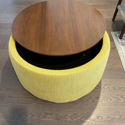 Free Storage Ottoman/Coffee Table 