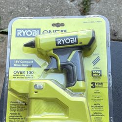 brand new ryobi glue gun and glue sticks 
