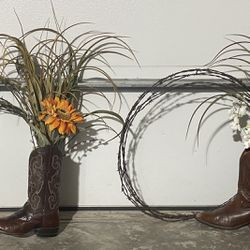 Barb Wire/Boot Craft  Items