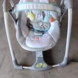 2 Baby Swings