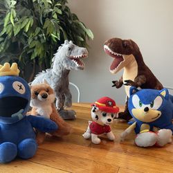 Toy Plushie Lot! Rainbow Friends, Jurassic world, Sonic