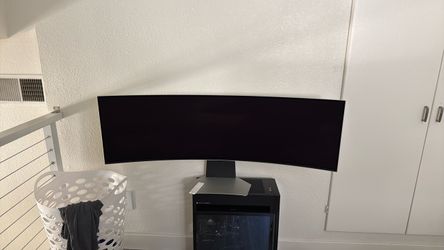 Samsung 49” Odyssey OLED G9