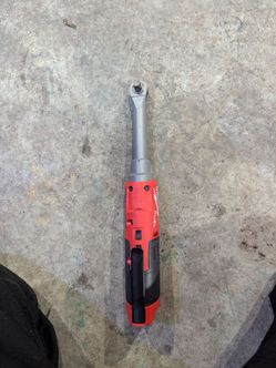 M12 FUEL 12V Lithium-lon Brushless Cordless 1/4 in. Extended Reach High Speed Ratchet