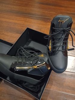 Giuseppe Zanotti Black High-Top Sneakers. Sz 10
