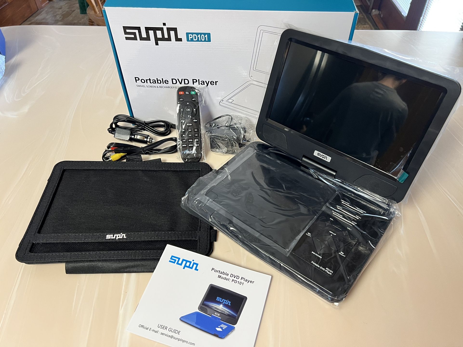 Portable DVD Player With Swivel Screen