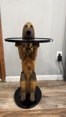 Vintage 1998 Bombay Company “Sir Hawthorne” Bloodhound Dog Butler Side Table