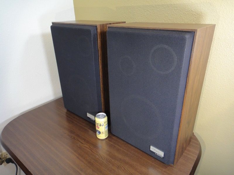 (2) Vintage Zenith Allegro MC2000 Large Cabinet Speakers, *Sound Great!
