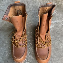 Red Wing Irish Setter Boots  size 8H
