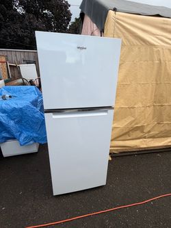 Refrigerator whirlpool