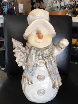 Really cute heavy ceramic snowman