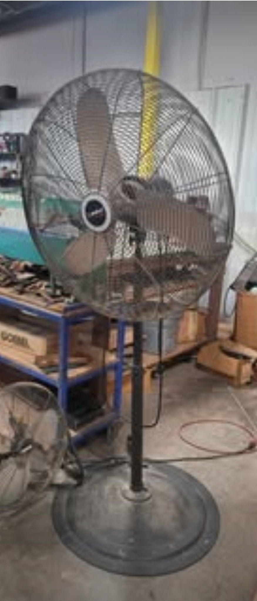 Huge Shop FAN