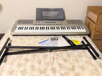 Casio WK-200 76 key Keyboard Electronic
