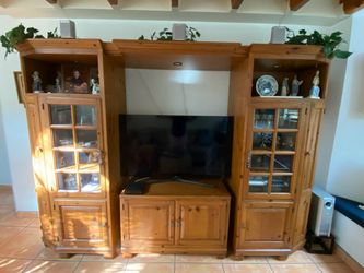 Entertainment Wall UNIT