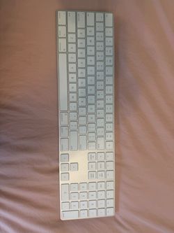 Apple Wireless Keyboard