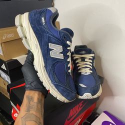 Size 8 New Balance 2002R Navy