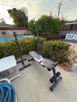Gold Gym rack and bench
