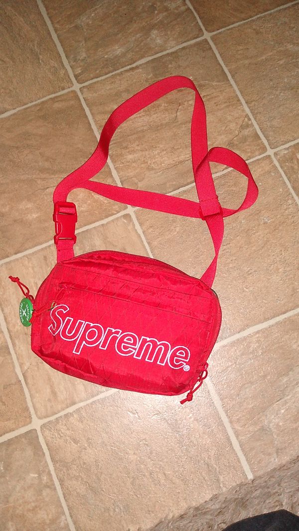 Supreme shoulder bag stockx verified down to trade for Sale in Anaheim, CA - OfferUp