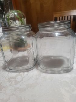 Glass jar set