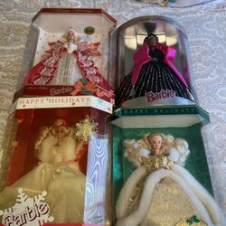 Barbie Holiday Full Collectibles Set With An Anniversary Doll