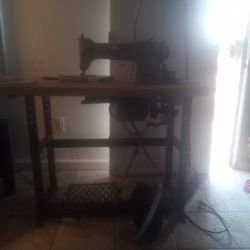 Vintage Swing Machine 