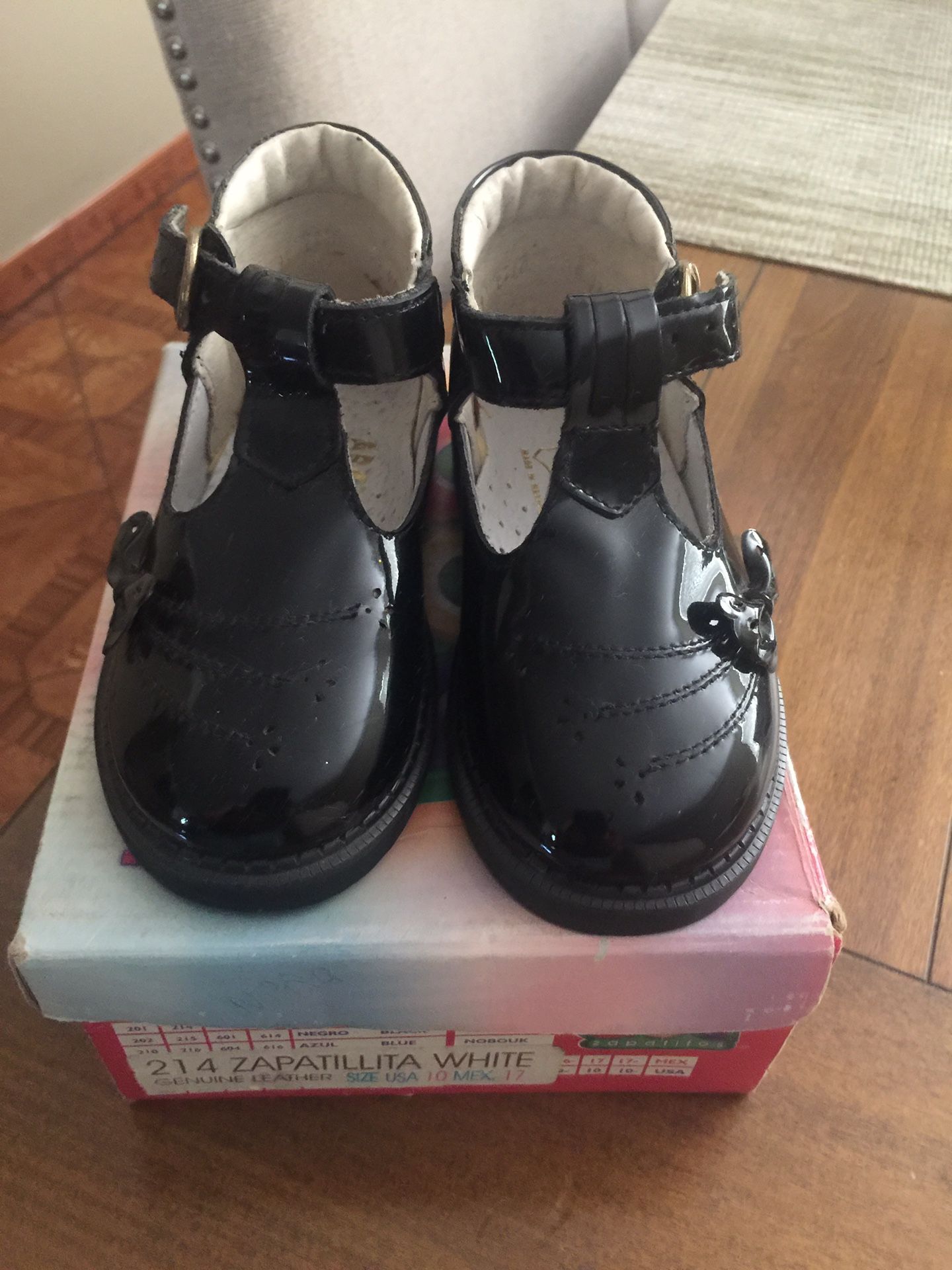 Zapatos Negros de niña de piel Size 10