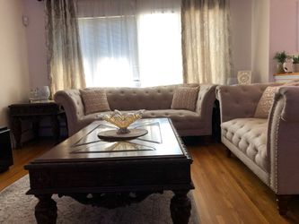 LIVING ROOM SET