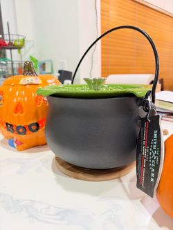 Smith & Clark Ironworks Cast Iron Cauldron 6 qt