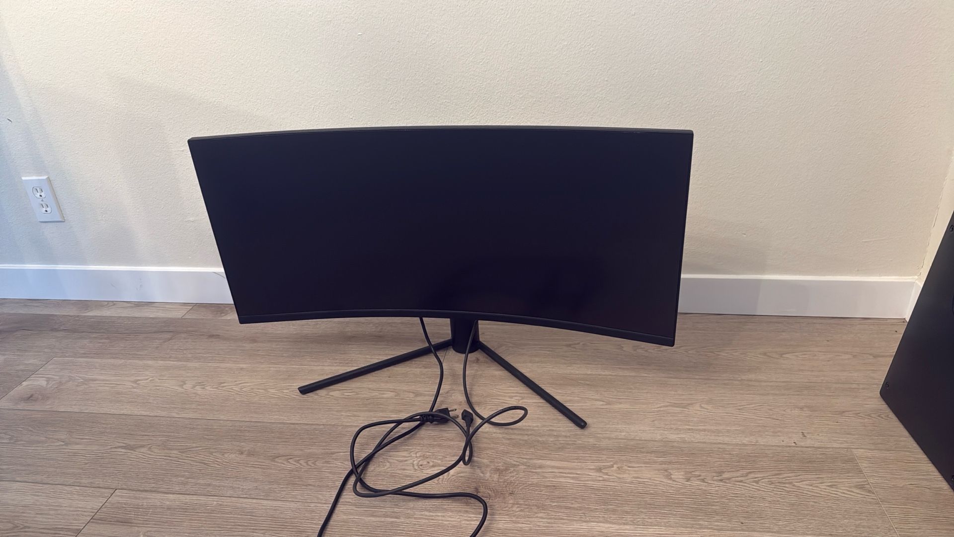 QHD Wide 1440p Gaming Monitor Working Condition