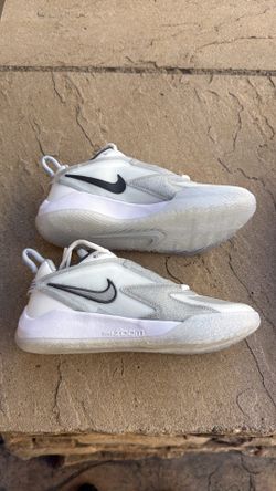 New Nike air Zoom hyperace 3 SE volleyball shoes Men’s 3.5, Youth 3.5y, Women’s 5
