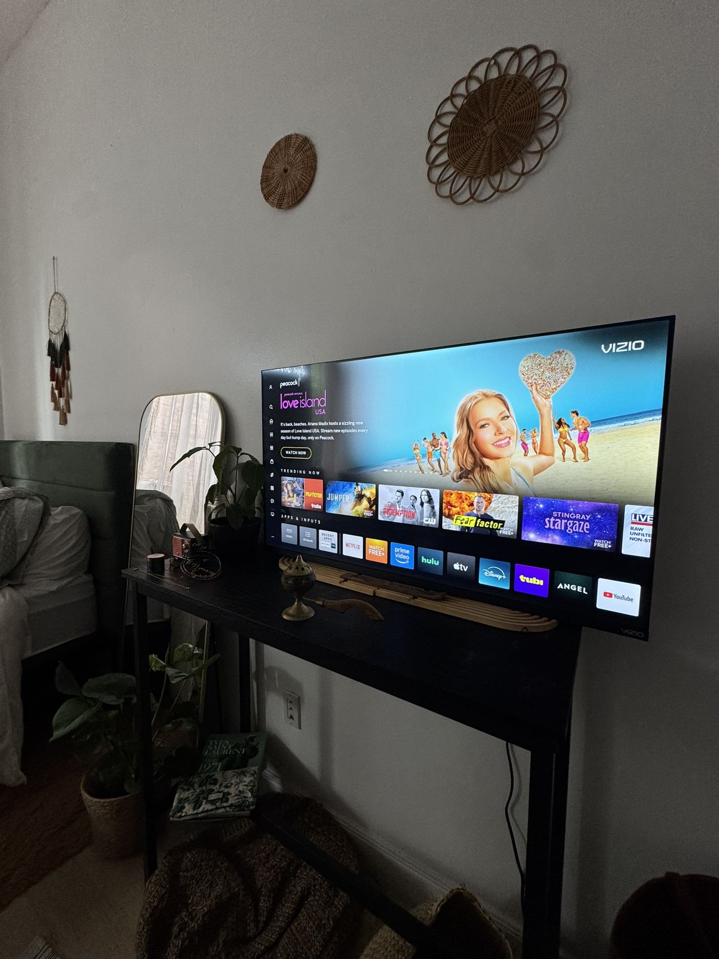 $100 NEW 40 Inch NEW VIZIO SMART TV $125 OBO